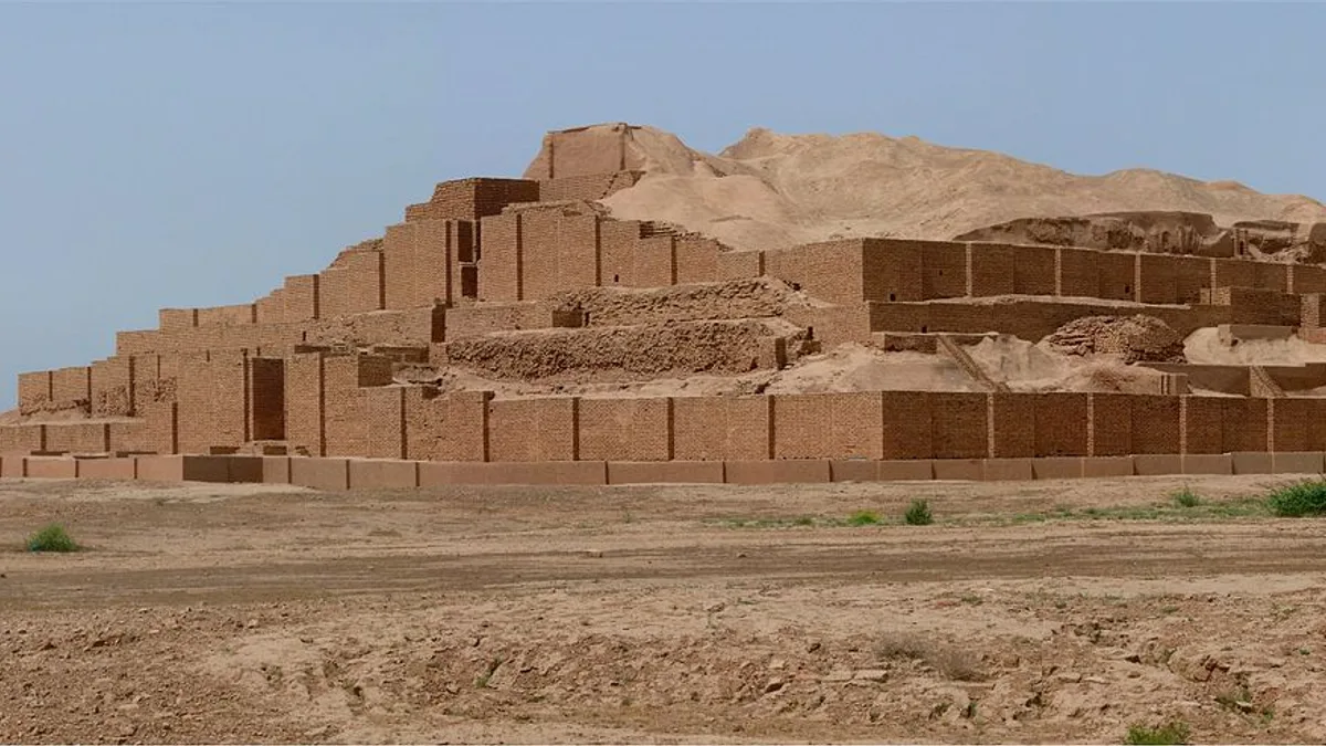 Tchogha Zanbil in Iran
