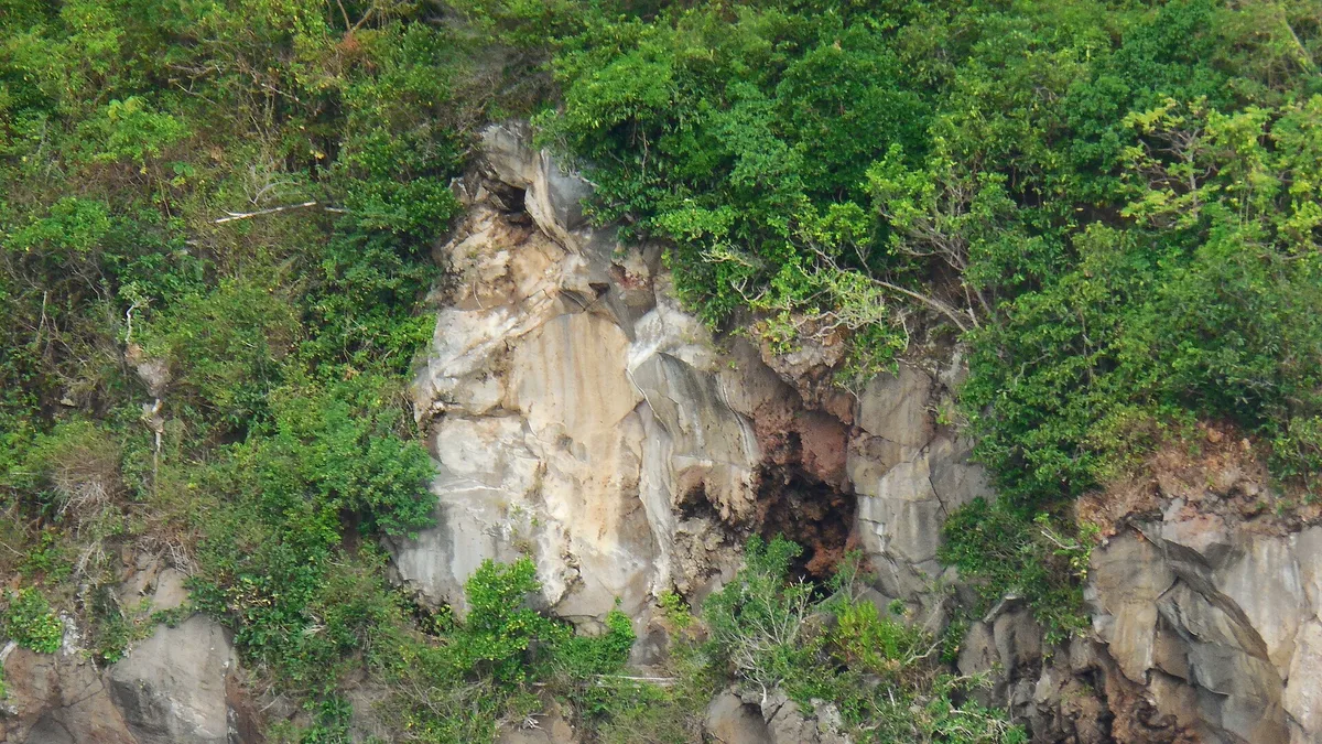 Guyangan Cave System in Philippines