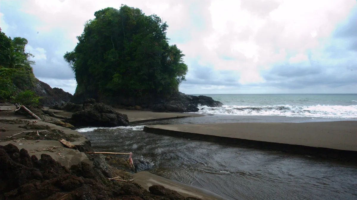 Playa Cuevita in Colombia