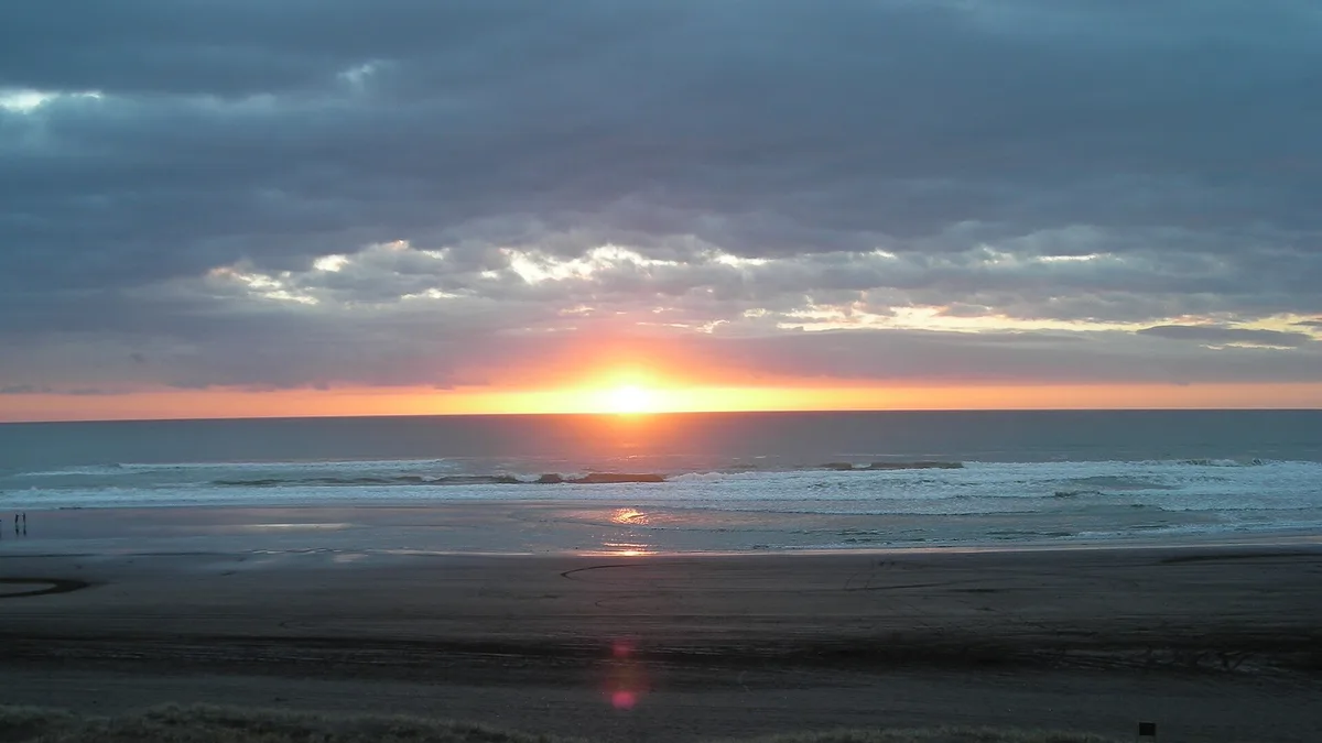 Karioitahi Beach in New Zealand