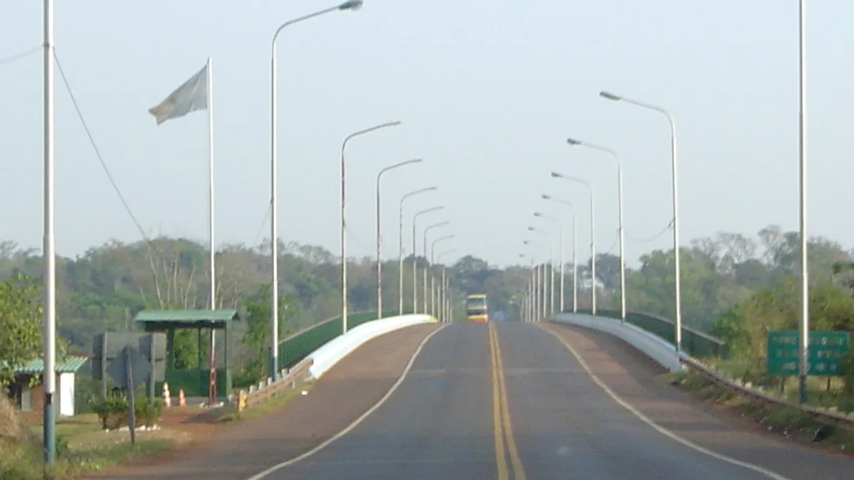 Tancredo Neves Bridge in Argentina