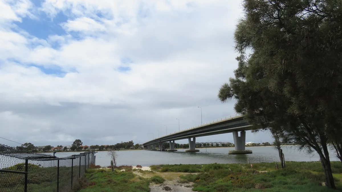 Mandurah Estuary Bridge in Australia