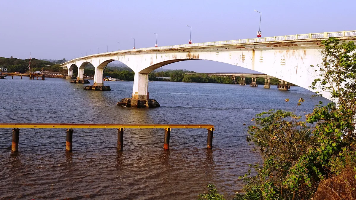 New Zuari Bridge in India