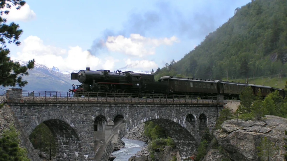 Stuguflåt Bridge in Norway