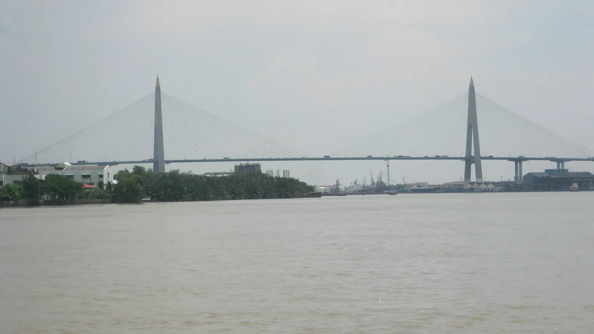 Kanchanaphisek Bridge in Thailand