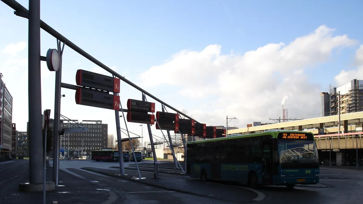Busstation Leiden Centraal in Netherlands