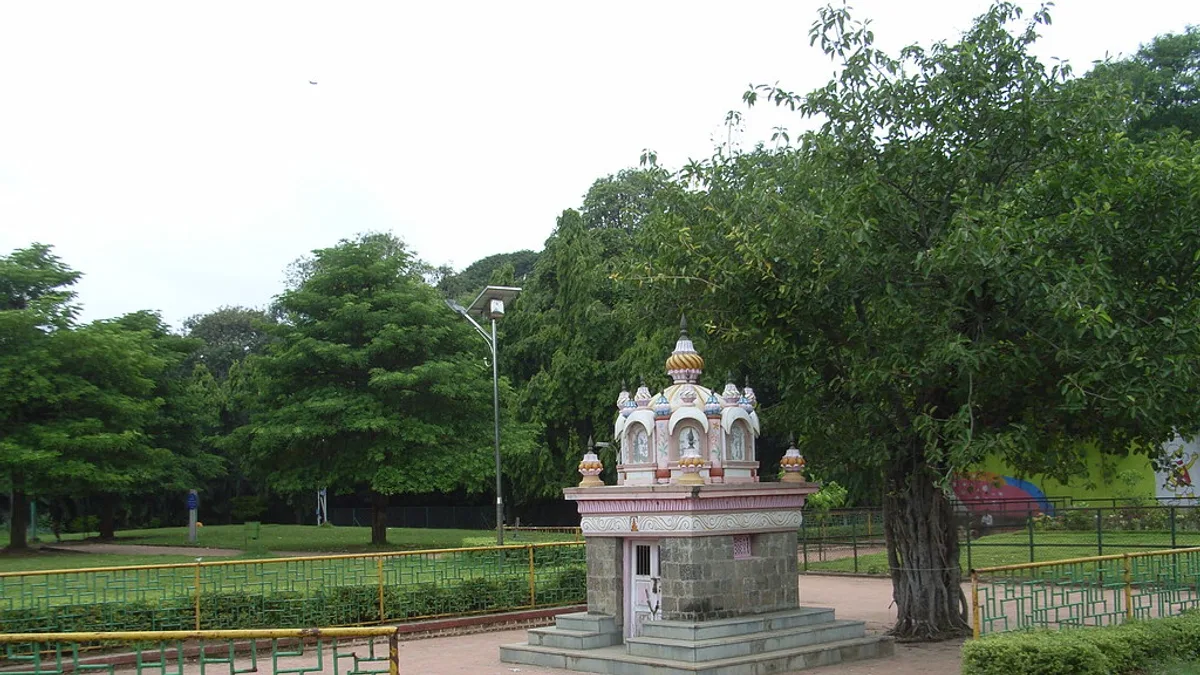 Saras Baug in India