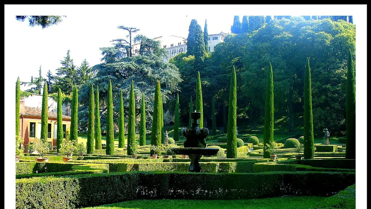 Giardino Giusti in Italy