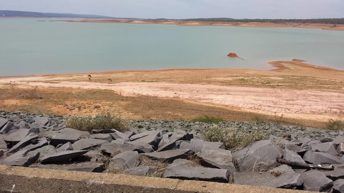 Três Marias Dam in Brazil