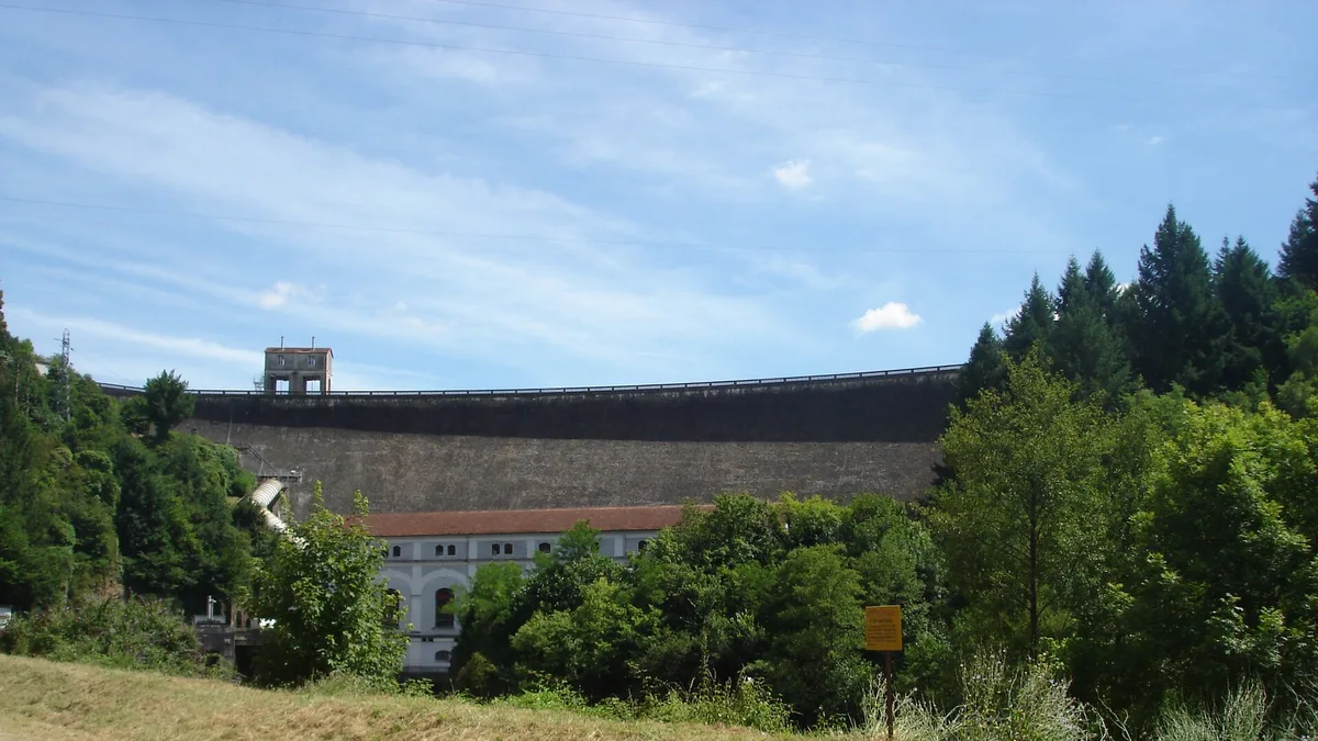 Éguzon Dam in France