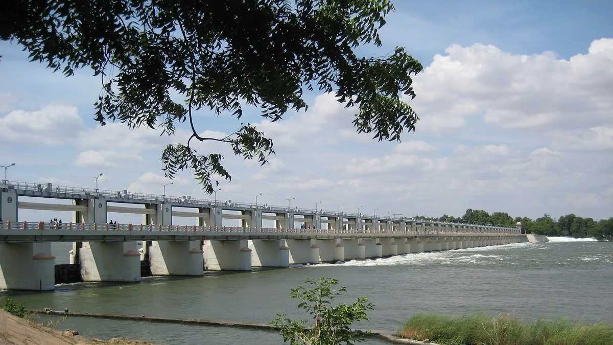 Mukkombu Upper Anaicut in India