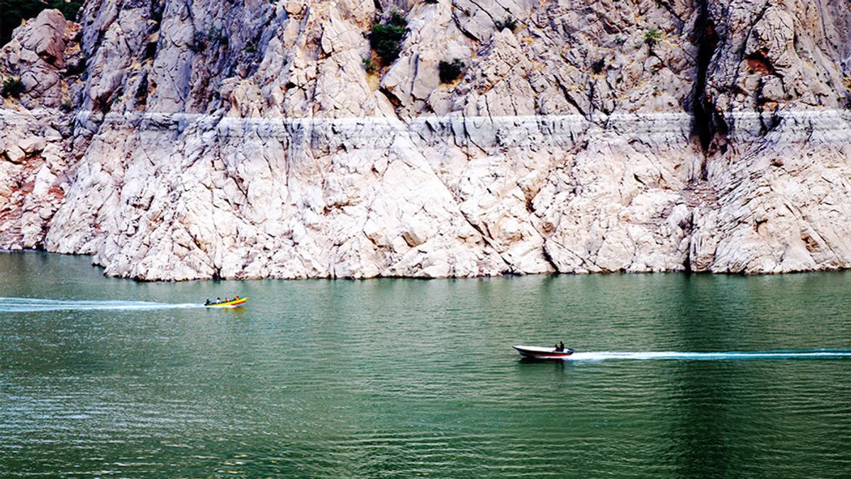 Daryan Dam in Iran