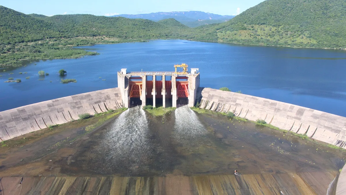 Adolfo Ruiz Cortines Dam in Mexico