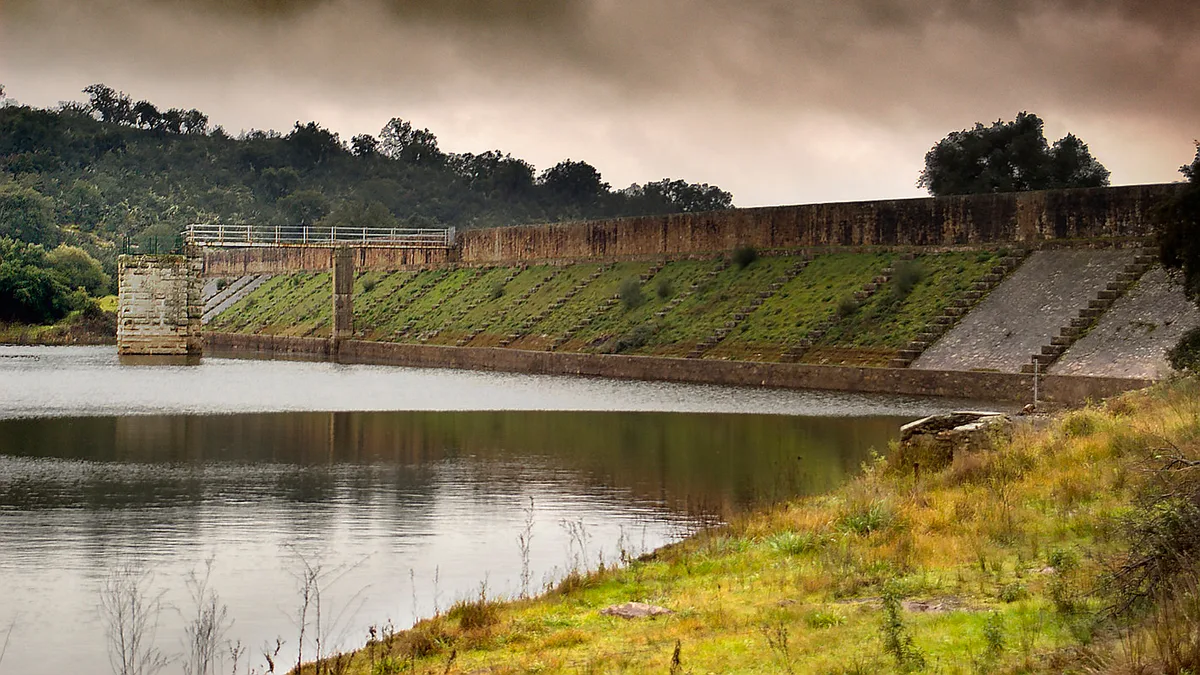 Alcantarilla Dam in Spain