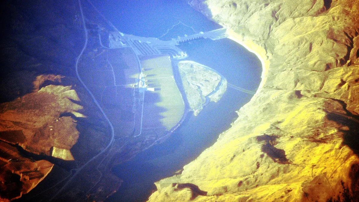 Wells Dam in United States