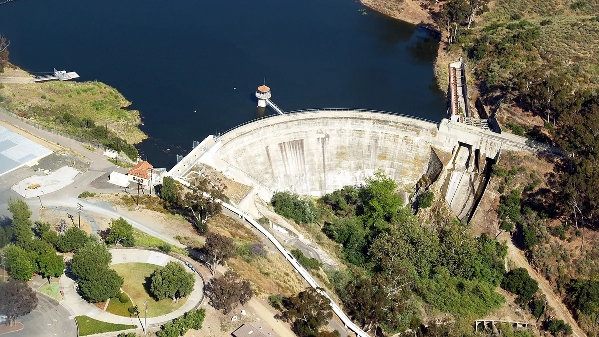Sweetwater Dam in United States