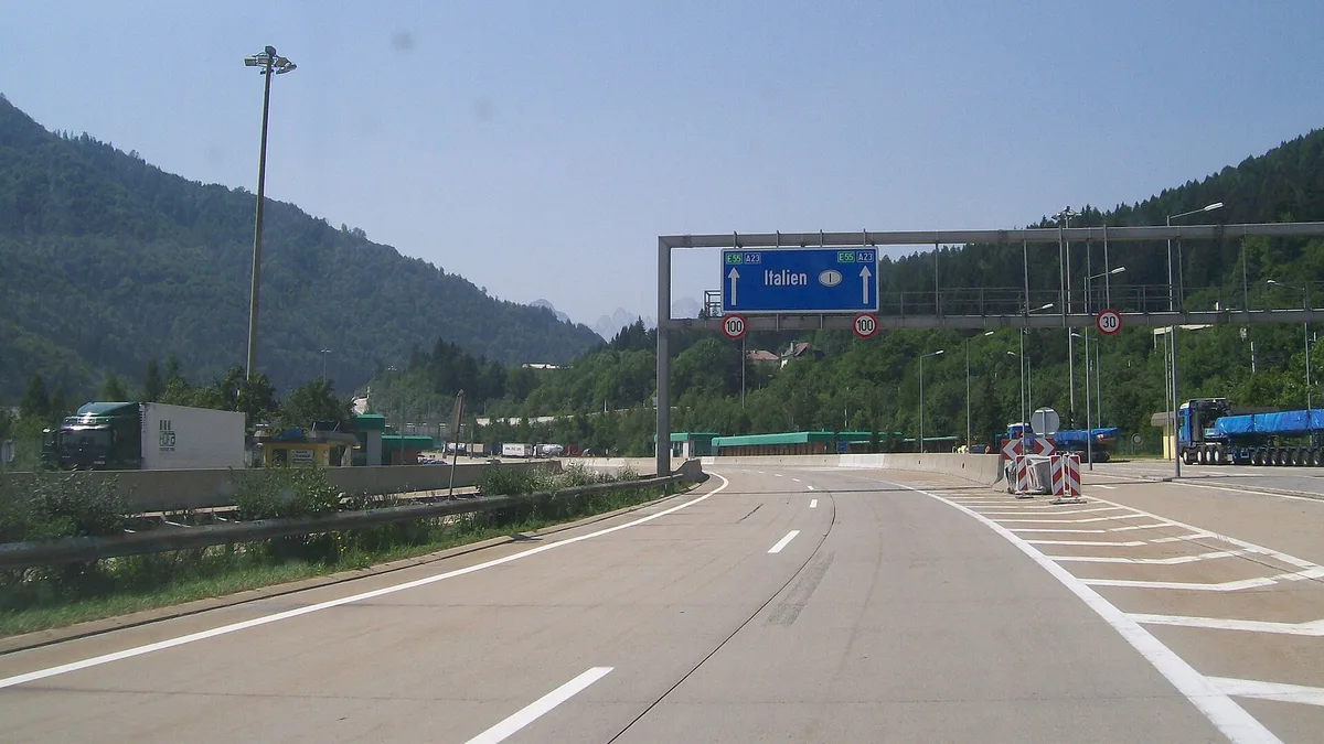 A2 Süd Autobahn in Austria