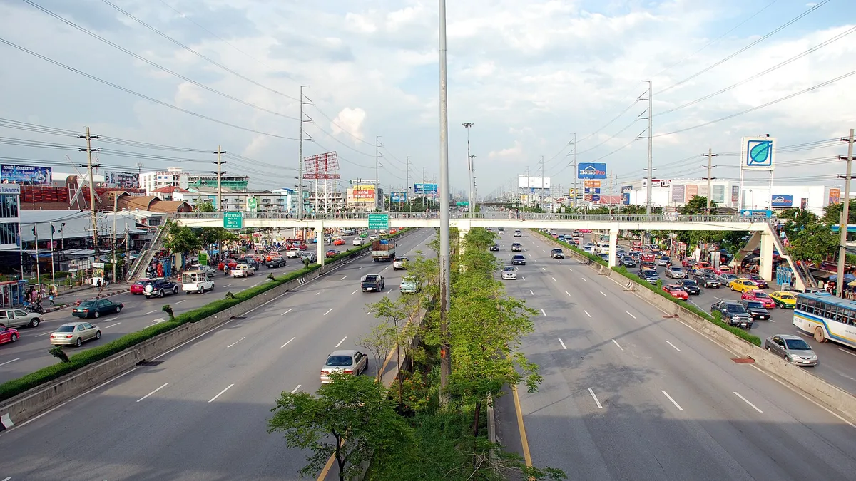 Highway 35 (Rama II Road) in Thailand