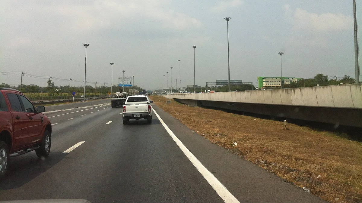 Motorway 9 (Kanchanaphisek Road) in Thailand