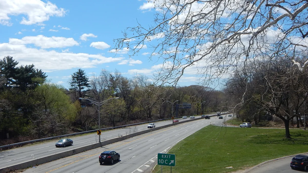 Bronx River Parkway in United States