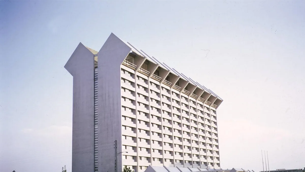 Laleh International Hotel in Iran