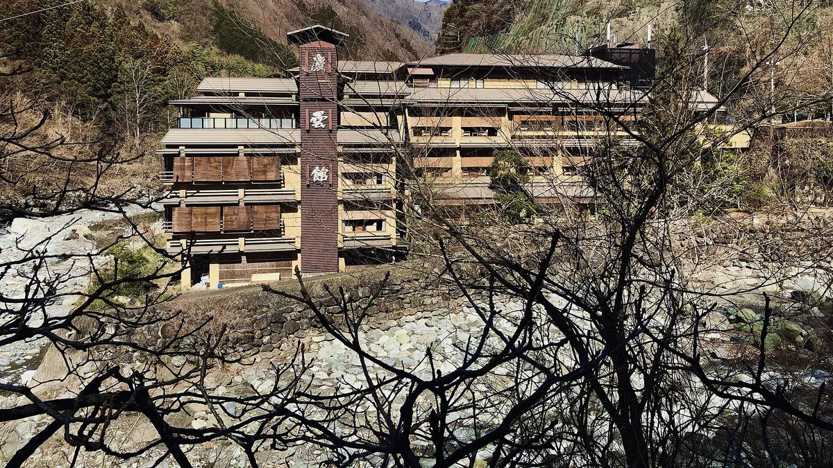 Nishiyama Onsen Keiunkan in Japan