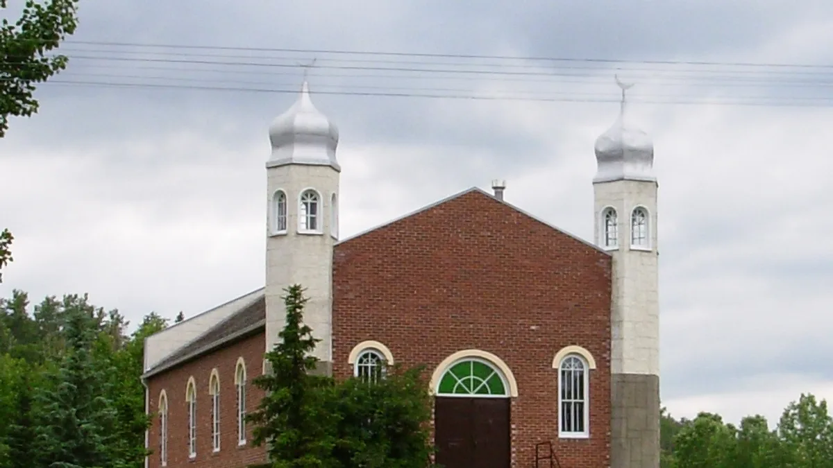Al Rashid Mosque in Canada