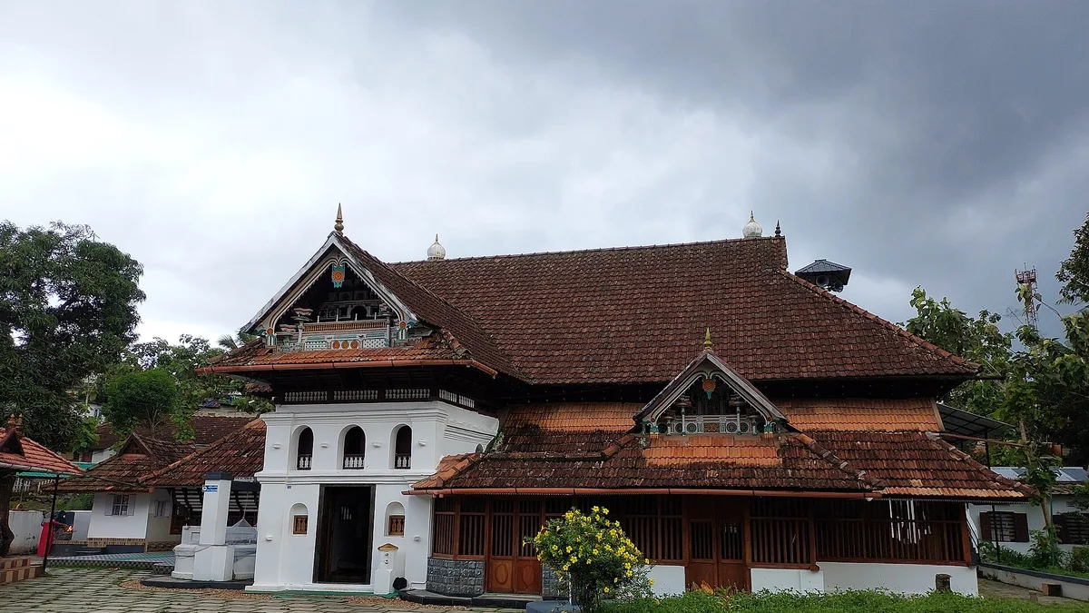 Thazhathangady Juma Masjid in India