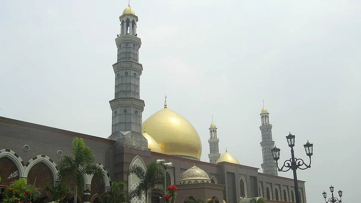 Dian Al-Mahri Mosque in Indonesia