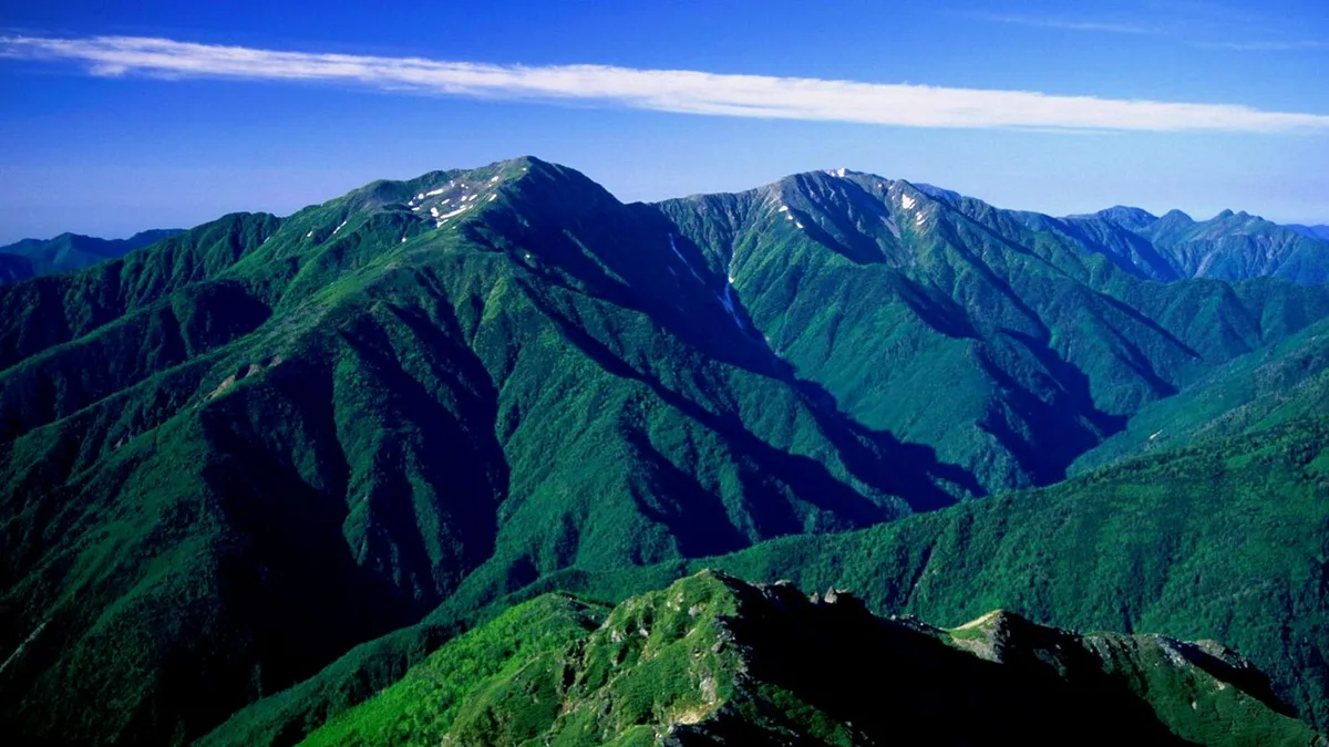 Mount Warusawa in Japan