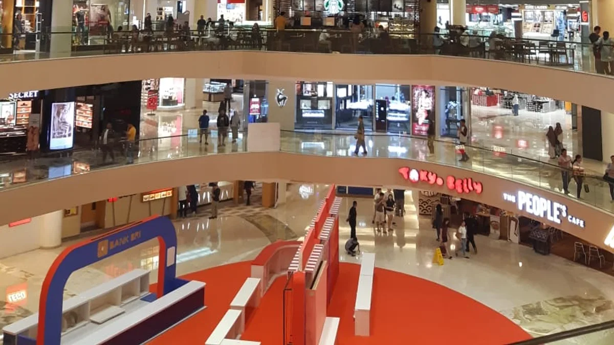 Tunjungan Plaza in Indonesia