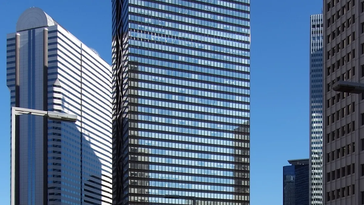 Shinjuku Mitsui Building in Japan