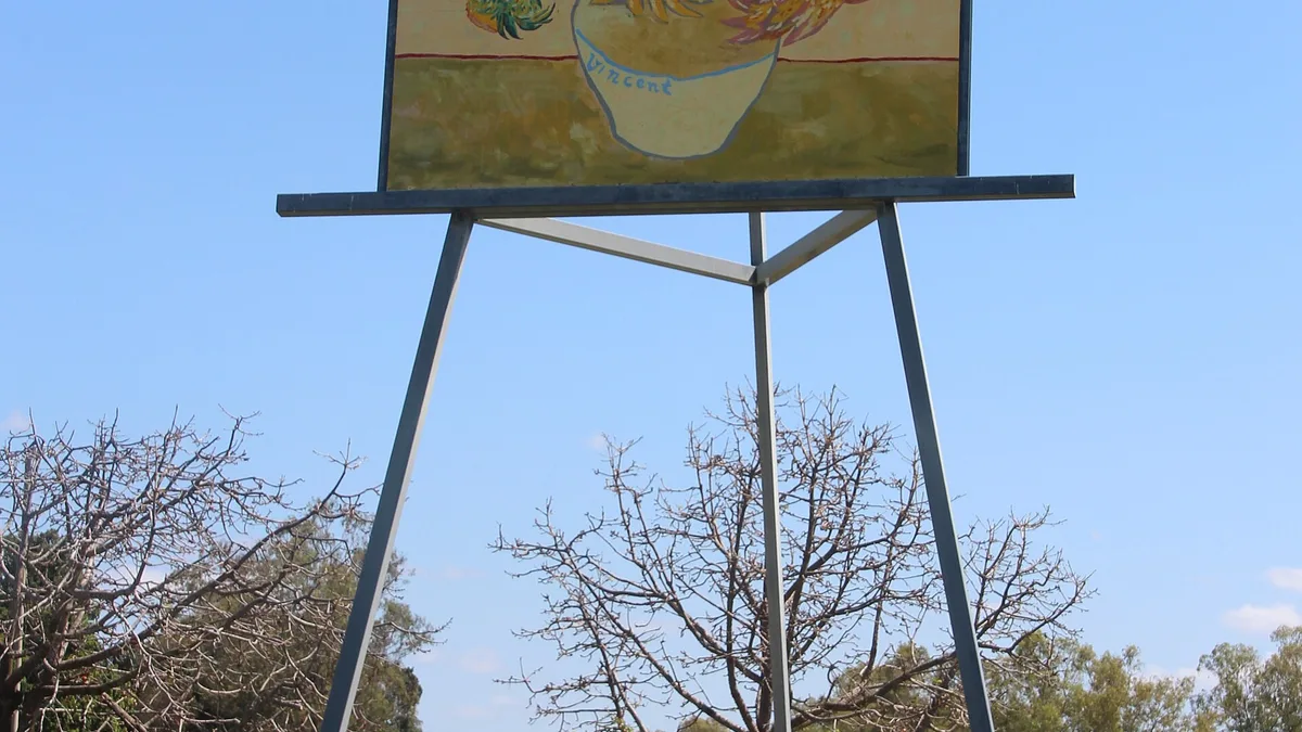 Big Easel in Australia