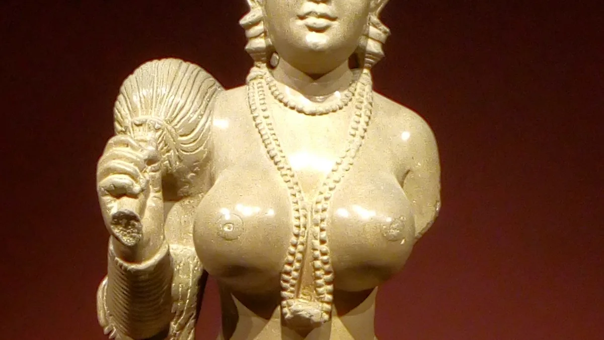 Didarganj Yakshi in India