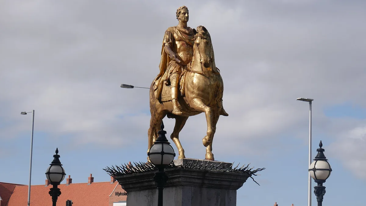 Equestrian Statue of William III, Kingston upon Hull in United Kingdom