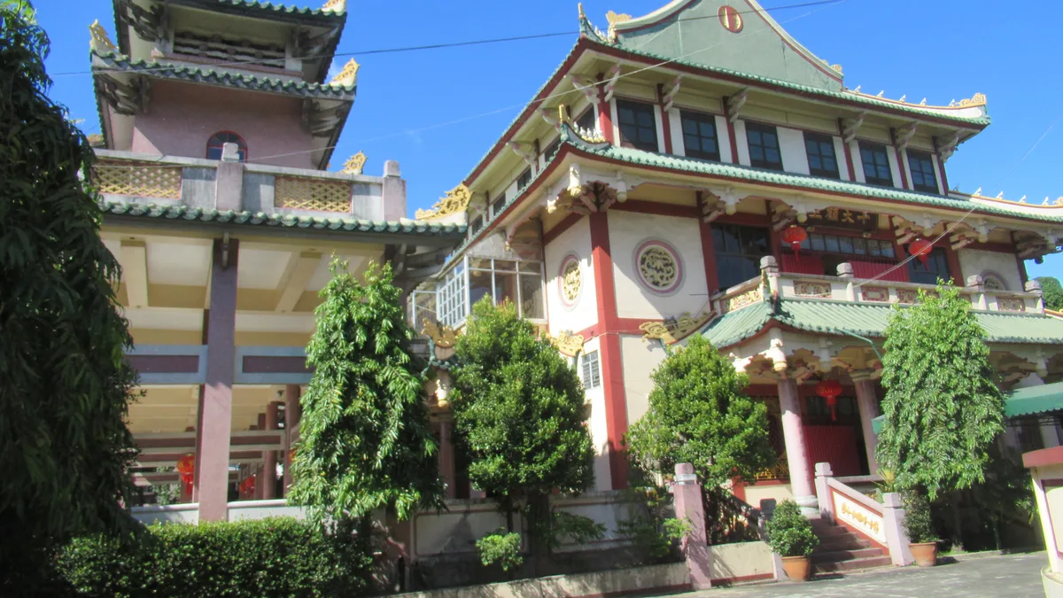 Hwa Chong Temple in Philippines