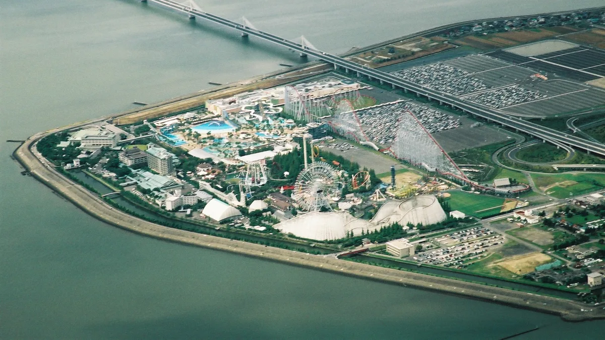 Nagashima Spa Land in Japan