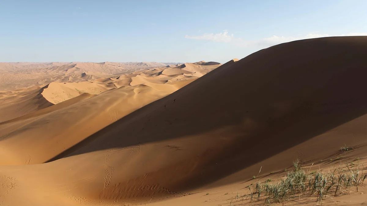 Badain Jaran Desert - Towers of Sand and Lakes in China