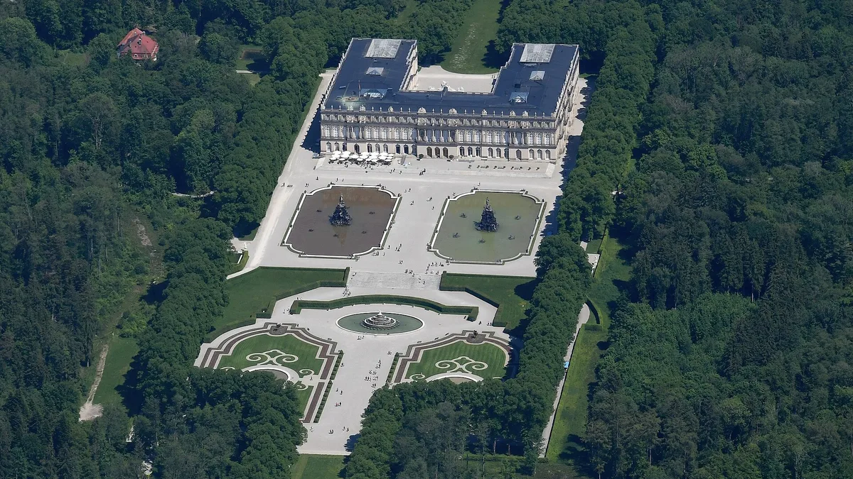The Palaces of King Ludwig II of Bavaria: Neuschwanstein, Linderhof, Schachen and Herrenchiemsee in Germany