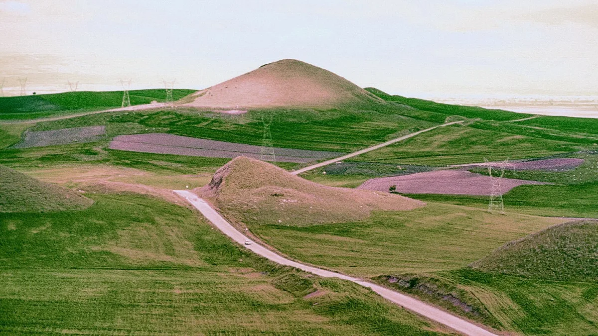 Sardis and the Lydian Tumuli of Bin Tepe in Turkey