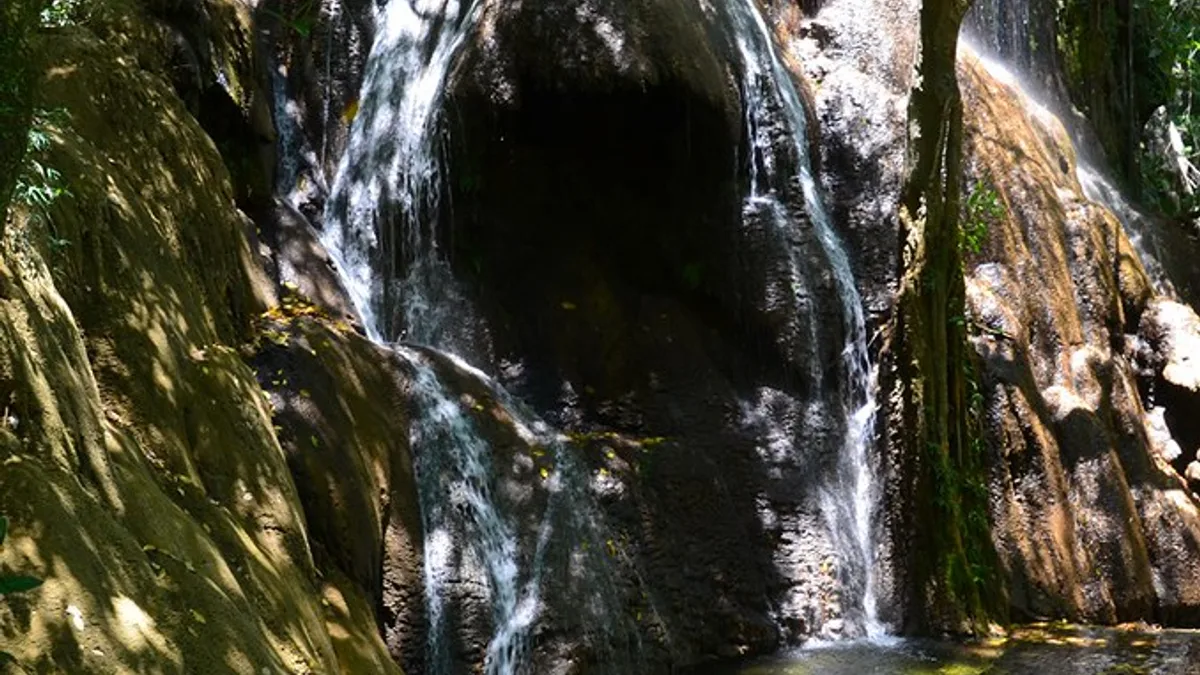 Cachoeira Boca da Onça in Brazil