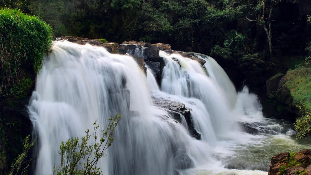 Cachoeira Véu das Noivas in Brazil