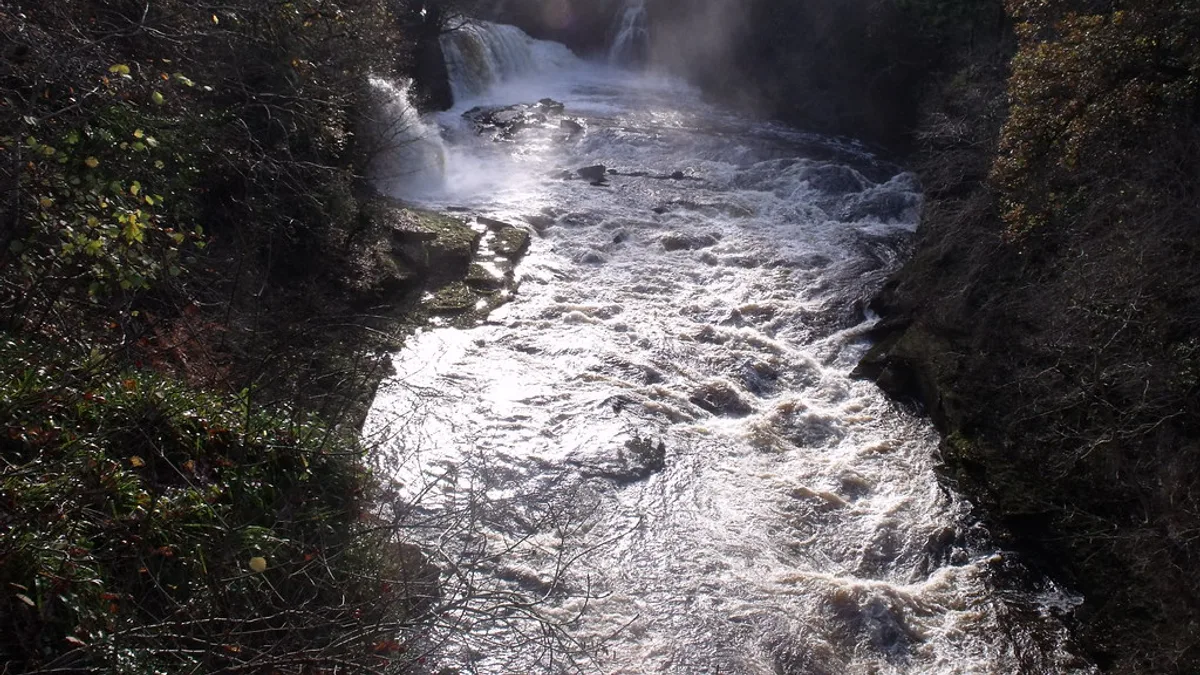 Bonnington Linn in United Kingdom